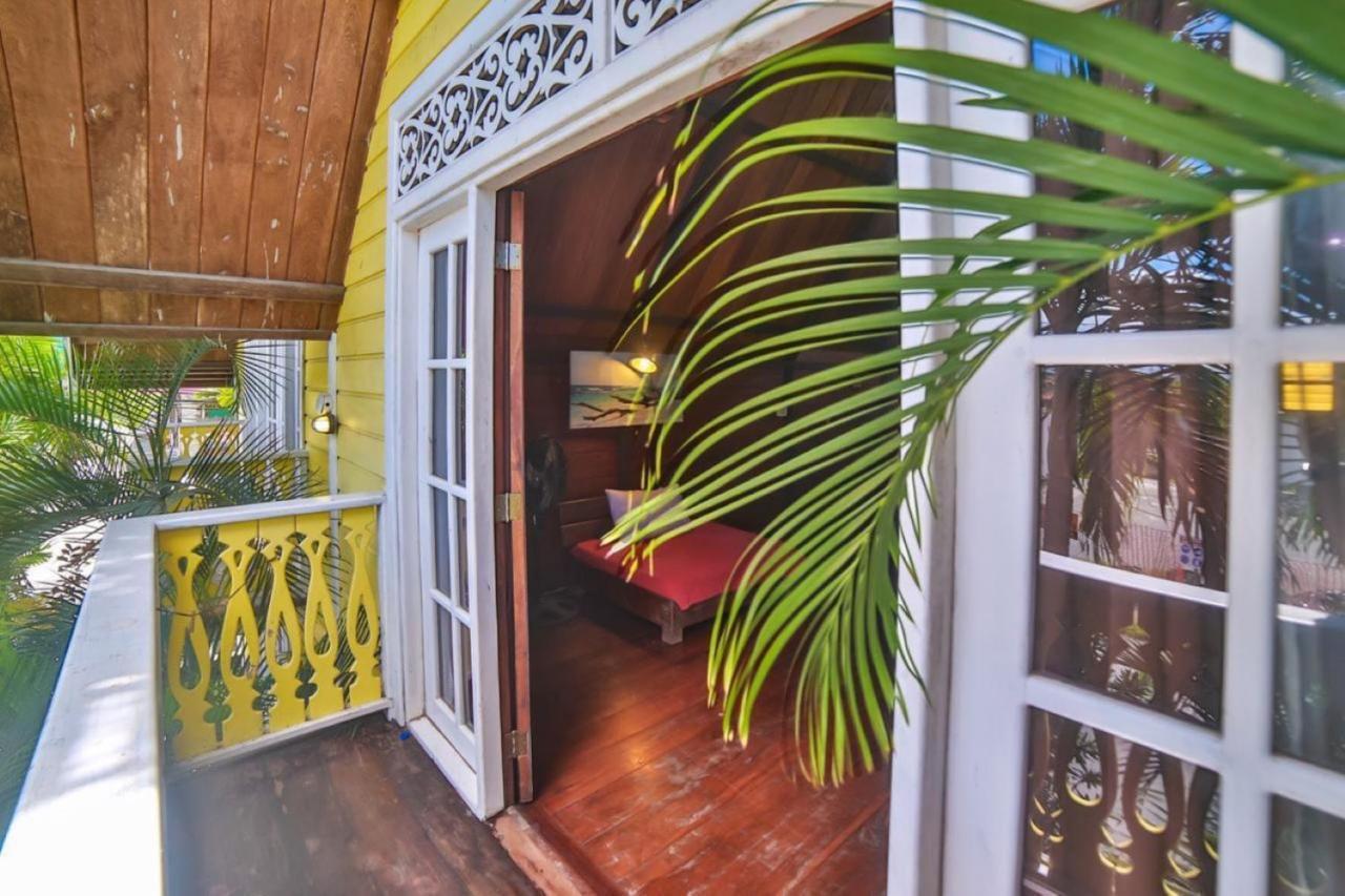Yellow Houses Bocas Duplex Bocas del Toro Exterior photo